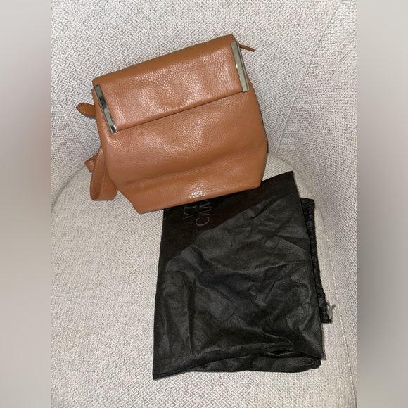Vince Camuto Tan leather backpack purse w dustbag - Picture 5 of 9